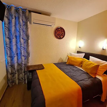 L'etoile Aeroport - A61 2* Leuc